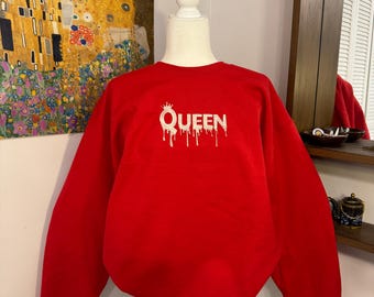 Queen - Embroidered Sweatshirt