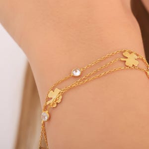 Elegant Clover Zircon Stone Bracelet, Silver Four Leaf Clover Bracelet, Lucky Charm Jewelry Gift for Women, Unique Design, Gift for Her