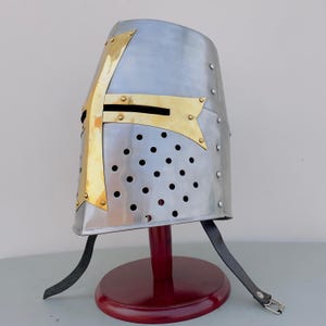 Templar Crusader Helmet-Knight Helmet-Medieval Helmet-Cosplay Costume Larp Reenactment Great Helmet
