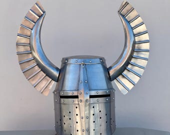 Templar Knight Helmet with Horns, Medieval Crusader Armor, Cosplay