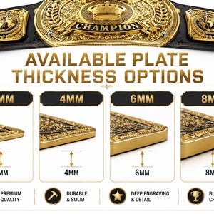 Pu&ograve; includere: Una cintura da campione con una placca centrale dorata con una corona e il testo CHAMPION, affiancata da due placche laterali. Un grafico mostra quattro opzioni di spessore per le placche metalliche: 2mm, 4mm, 6mm e 8mm, con visuale.