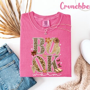 Comfort Colors® Book Worm Shirt, Cottagecore Book Lover Tee, Floral Literary Graphic T-Shirt, Gift For Readers, Bookish Apparel immagine 6