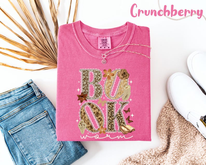 Comfort Colors® Book Worm Shirt, Cottagecore Book Lover Tee, Floral Literary Graphic T-Shirt, Gift For Readers, Bookish Apparel immagine 6