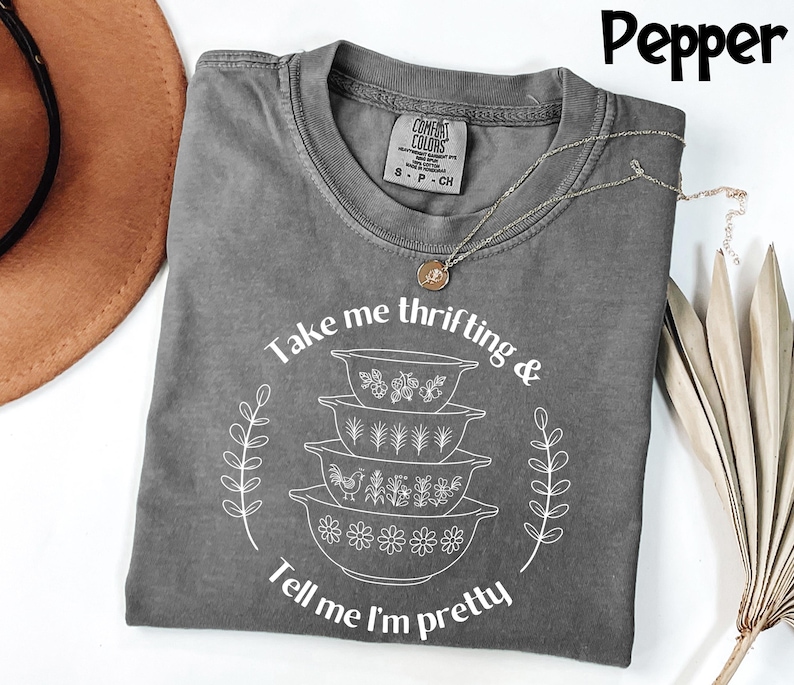 Comfort Colors® Take Me Thrifting Shirt, Vintage Kitchen Tee, Pyrex Inspired Graphic Top, Gift For Thrifter, Retro Style Apparel Bild 3