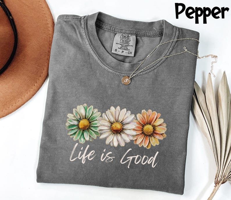 Comfort Colors® Life Is Good Shirt Daisy Floral Tee, Inspirational Positive Vibes T-Shirt, Boho Flower Top, Motivational Gift afbeelding 2