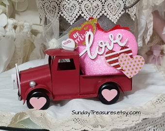 Red Vintage Valentine Metal Truck / Valentine's Day Tiered Tray Decor / Pink Red Shabby Valentine's Day Decoration / FREE SHIPPING