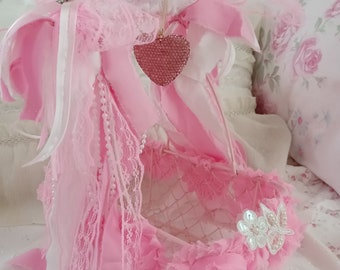 Pink White Shabby Cottage Chic Flower Basket / Pink Heart / Pink Wire Basket / Home Decor Wedding Nursery / Romantic Feminine Centerpiece