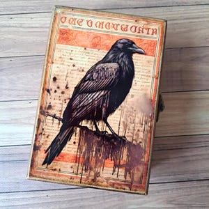 Caja de cartas de tarot de cuervo personalizada Caja de recuerdo de madera de estilo gótico oscuro Caja de brujería Porta cartas de tarot
