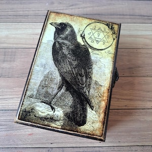 Caja de cartas del tarot del cuervo personalizada Caja de recuerdo de madera Caja de brujería Soporte para cartas del tarot