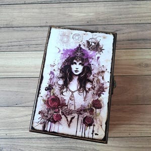 Caja de cartas de tarot personalizada Caja de recuerdos de madera de bruja oscura Caja de brujería Porta cartas de tarot Fantasía púrpura mística