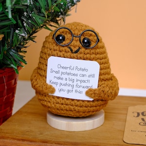 Crochet Cheerful Potato, Potato for Desk Decor, Cute Plushie Crochet, Handmade Stress Toy Gift, Plush Gift for Her