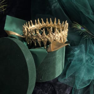 Goldene Tiara Brautkrone - Elegantes Boho Headpiece für Hochzeiten & besondere Anlässe | Luxe Hochzeit Haar Accessoire Atemberaubende Goldkrone Design