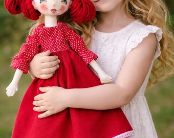 ArtDoll, personaggio del libro fatto a mano, pomodoro