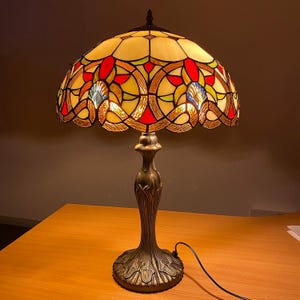 Elegant 16-Inch Tiffany-Style Floral Table Lamp – Handcrafted Stained Glass Shade with Victorian Design – Perfect Accent for Any Room