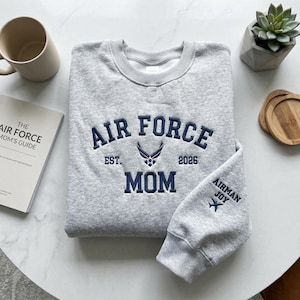 Sweat-shirt personnalisé pour maman de l'armée de l'air, col rond brodé pour famille militaire, cadeau Soutenez nos troupes pour maman d'un aviateur