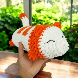Crochet Sleepy Cat Amigurumi Pattern: Velvet Yarn Tutorial (PDF)
