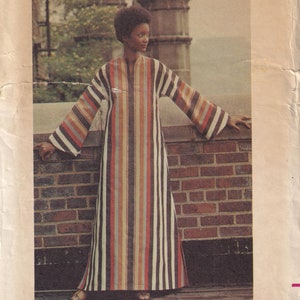 Vintage 1973 Butterick 3384 UNCUT Sewing Pattern Misses&#39; Caftan Dress Size Small (8-10) Bust 31-1/2 - 32-1/2