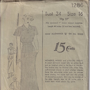 Pode incluir: Padrão de costura vintage para um vestido feminino com design de camisa. O padrão inclui ilustrações do vestido, busto 86 cm, quadril 94 cm e um comprimento de 124 cm. O padrão é da Advance Patterns.