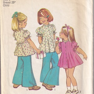Vintage 1973 Eenvoud 6052 ONGESNEDEN Naaipatroon Meisjes Kinderjurk of Top en Wijde Pijpen Broek Maat 6