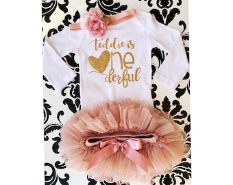 PERSONALIZED First Birthday Outfit, One derful Birthday Girl Set, Onderful Bodysuit, vintage pink and gold tutu, baby headband, 1st Birthday