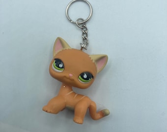 Littlest Pet Shop Hasbro LPS #525 #790 White Shorthair Cat Keychain Backpack Zipper Purse Chain 2" Tall Repurposed Toys Figural Figure