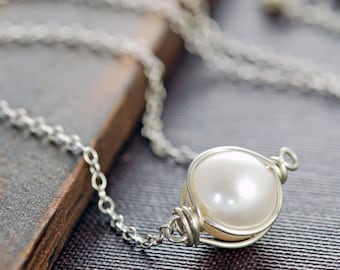 レベッカのハンドメイドネックレス、スターリングシルバーと14K 