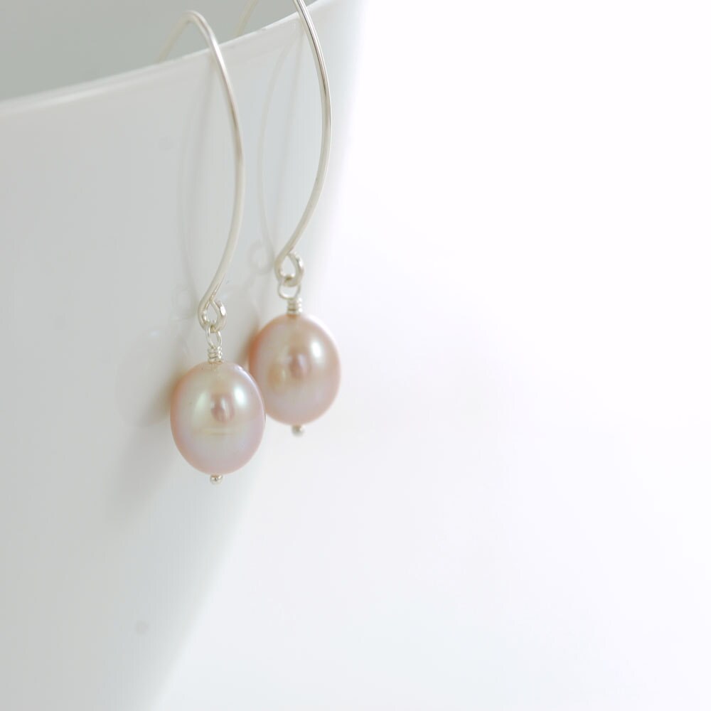 Peachy Spring Pearl Disco Earrings main image 0