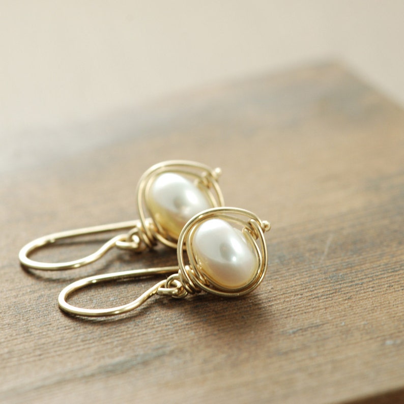 Pearl Gold Dangle Earrings Bridal Jewelry 14k Gold Fill Etsy