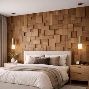 Puede incluir: Dormitorio con cama, cabecero beige y pared de bloques de madera. La cama tiene almohadas y ropa de cama. Dos lámparas colgantes cuelgan del techo. Dos mesitas de noche de madera están a ambos lados de la cama, creando un ambiente cálido.