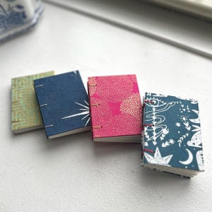 Winzige, handgebundene Notizbuch mit koptischem Stich