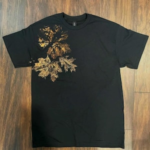 Simple Bleach leafwork T-Shirt