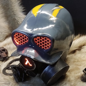 Cosplay Helmet - Half-Life - inspired - Combine Soldier - Civil Protection Gas Mask - Gordon Freeman - custom larp - made to order - Black M