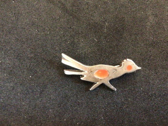 Vintage sterling silver roadrunner pin with coral… - image 1