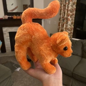 Stuffed Scaredy Cat