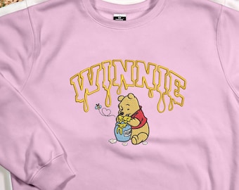 ヴィンテージのプーさん刺繍スウェットシャツ、ミニマルなくまのプーさんシャツ、家族旅行シャツ、家族お揃いシャツ、刺繍セーター