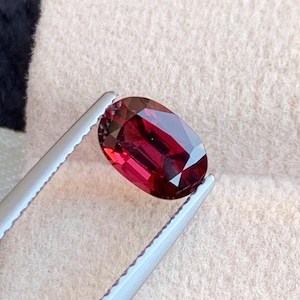 Natural Red Spinel 1.40 Carats, Burma Red Spinel Oval Shape - 8.03 x 5.46 x 4.04 MM for Jewelry | Loose Red Spinel | Red Spinel Jewelry