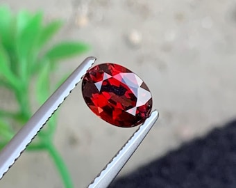 1.00 Carat Natural Red Spinel: Oval Cut Spinel Gemstone