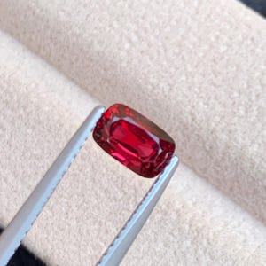 Vivid Red Spinel 1.05 Carat, Burma Red Spinel Oval Shape - 6.80 x 4.34 x 4.18 MM for Jewelry | Loose Red Spinel | Rich red gemstone