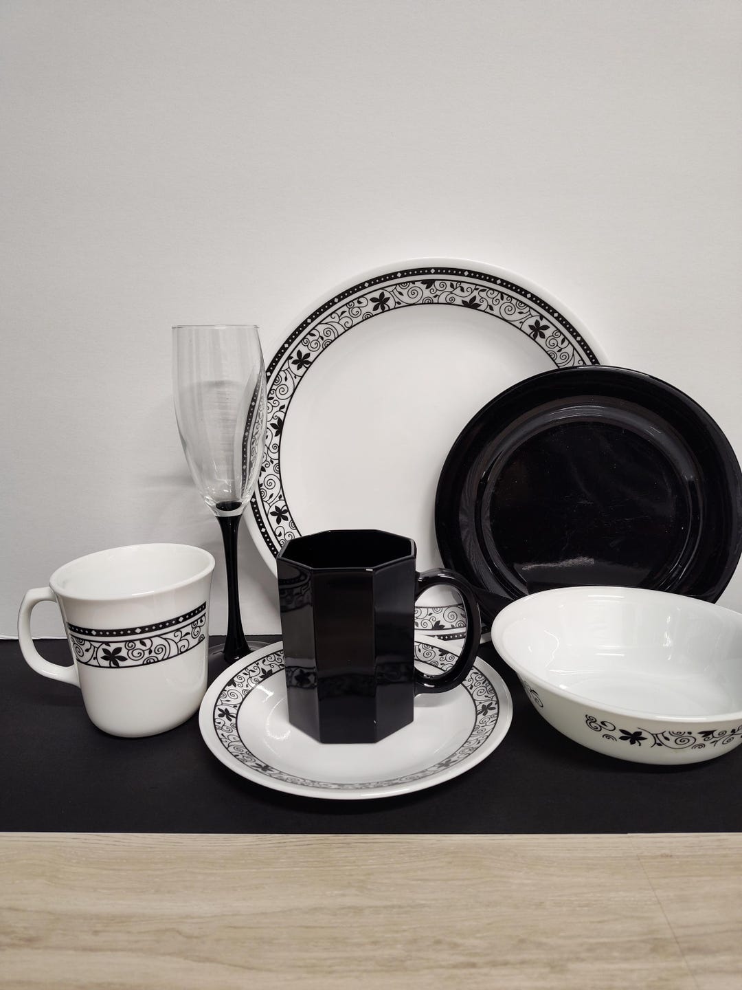Corelle Winding Gate Black and White Floral Pattern Dining Set, Black ...