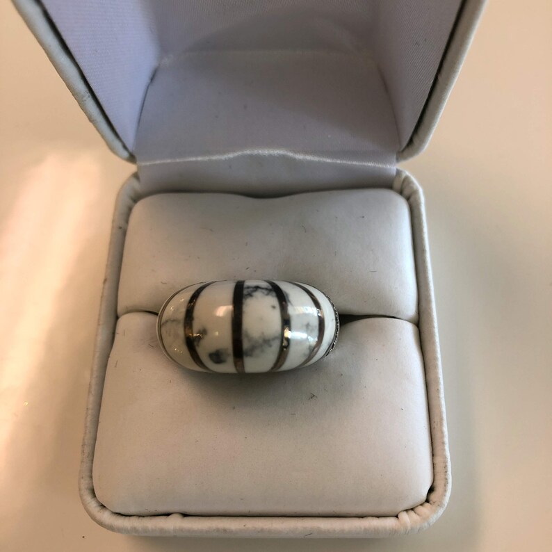 Silver Banded Howlite Stone Ring Size 7.25