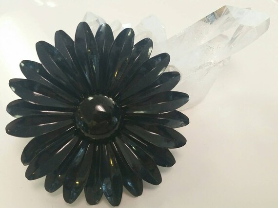 Vintage Classic Style  Black Daisy Brooch 3.5" - image 3