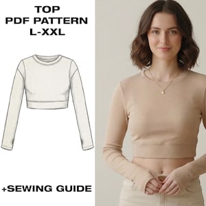 Puede incluir: Un top corto beige de manga larga con agujeros para los pulgares, mostrado en una fotografía y un dibujo lineal. El texto "TOP PDF PATTERN L-XXL +SEWING GUIDE" se muestra en la imagen. El top tiene una textura acanalada y cuello redondo.