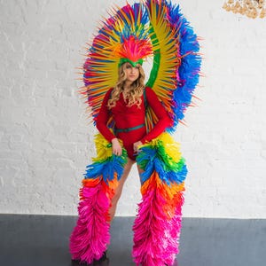 Strój dumy, żółty, czerwony kostium do tańca samba, kostium cosplay, karnawał w Trynidadzie, karnawał na Karaibach