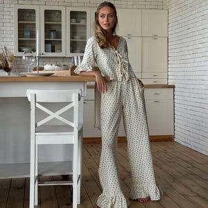 Muslin Pajama set Double gauze loungewear 100% cotton pyjama Bachelorette party pjs Bridal pajamas Crinkle cotton pajama Cotton Ruffle set
