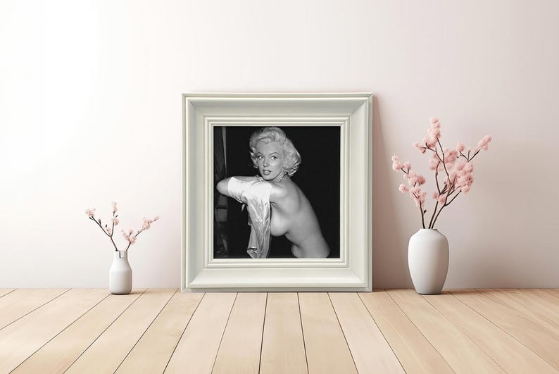 Marilyn Monroe Nude Leaked Photo, Sensual Vintage Framed Print, Iconic