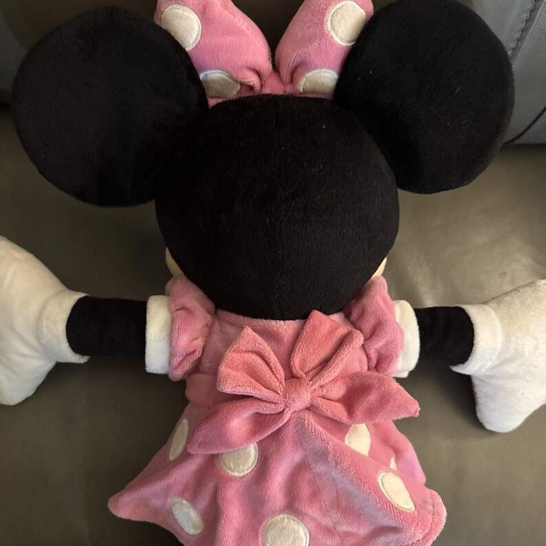 Peluche rosa de Minnie Mouse de Disney de 20 pulgadas, producto auténtico de Disney Store imagen 4