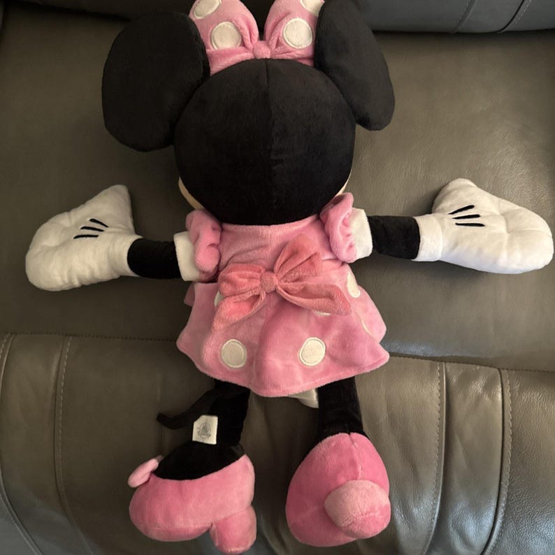 Disney Store Original, Authentic Minnie Mouse Pink Plush Toy 20" image 2