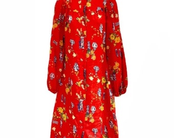 1960s Red Vintage Housedress: Asian Floral Fabric, Puffed Sleeves