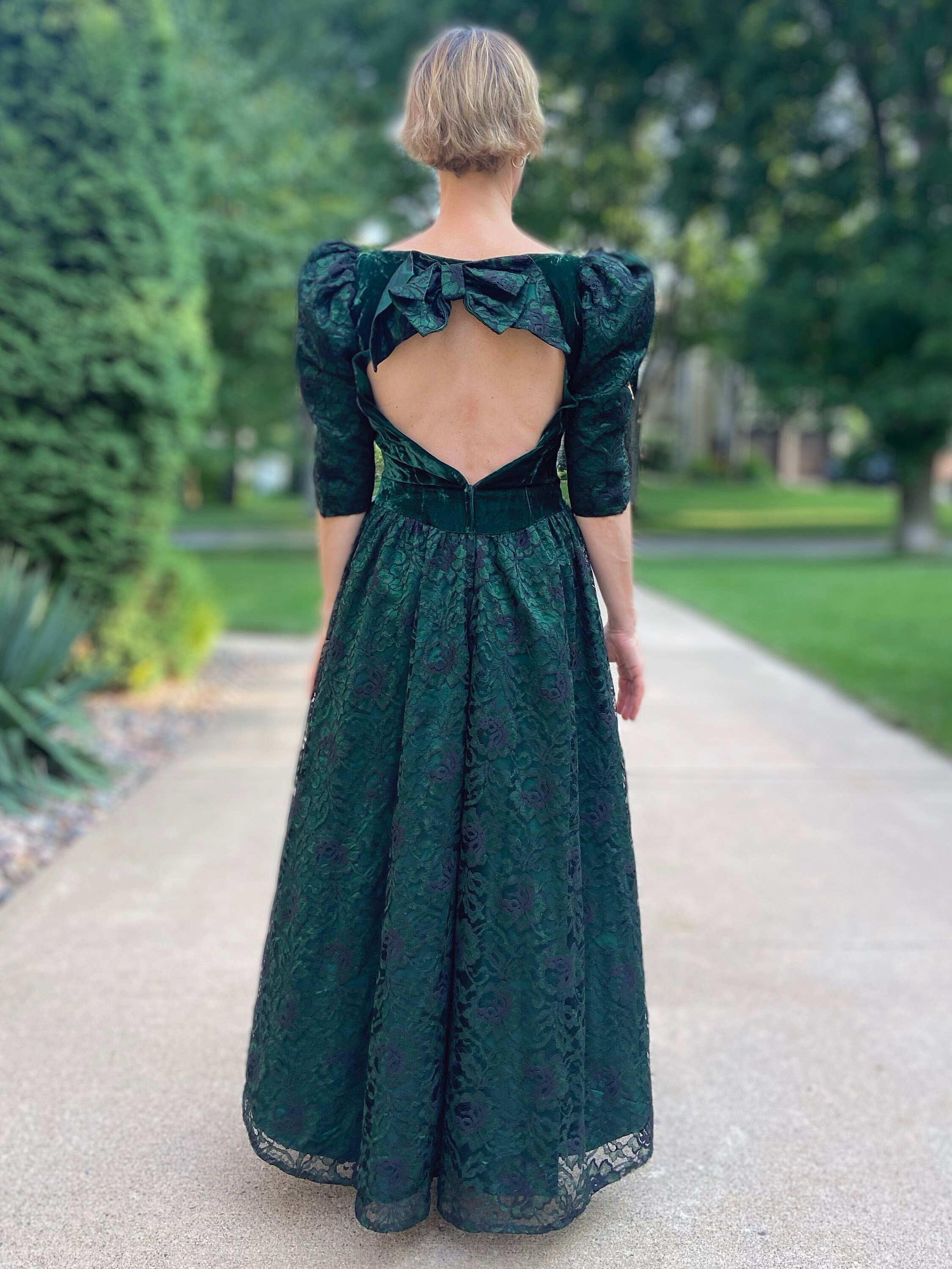 Victor Costa 80s Puff Sleeve Dress Vintage 80s Scoop Back Green Velvet Dress S Reloved Studio Victor Costa 80s Puff Sleeve Dress Vintage 80s Scoop Back Green Velvet Dress S Reloved Studio