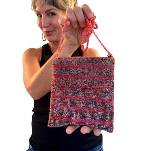 Mini bolso bandolera vintage de cuentas de los años 90: bolso vegano a rayas para guardar monedas y artículos esenciales